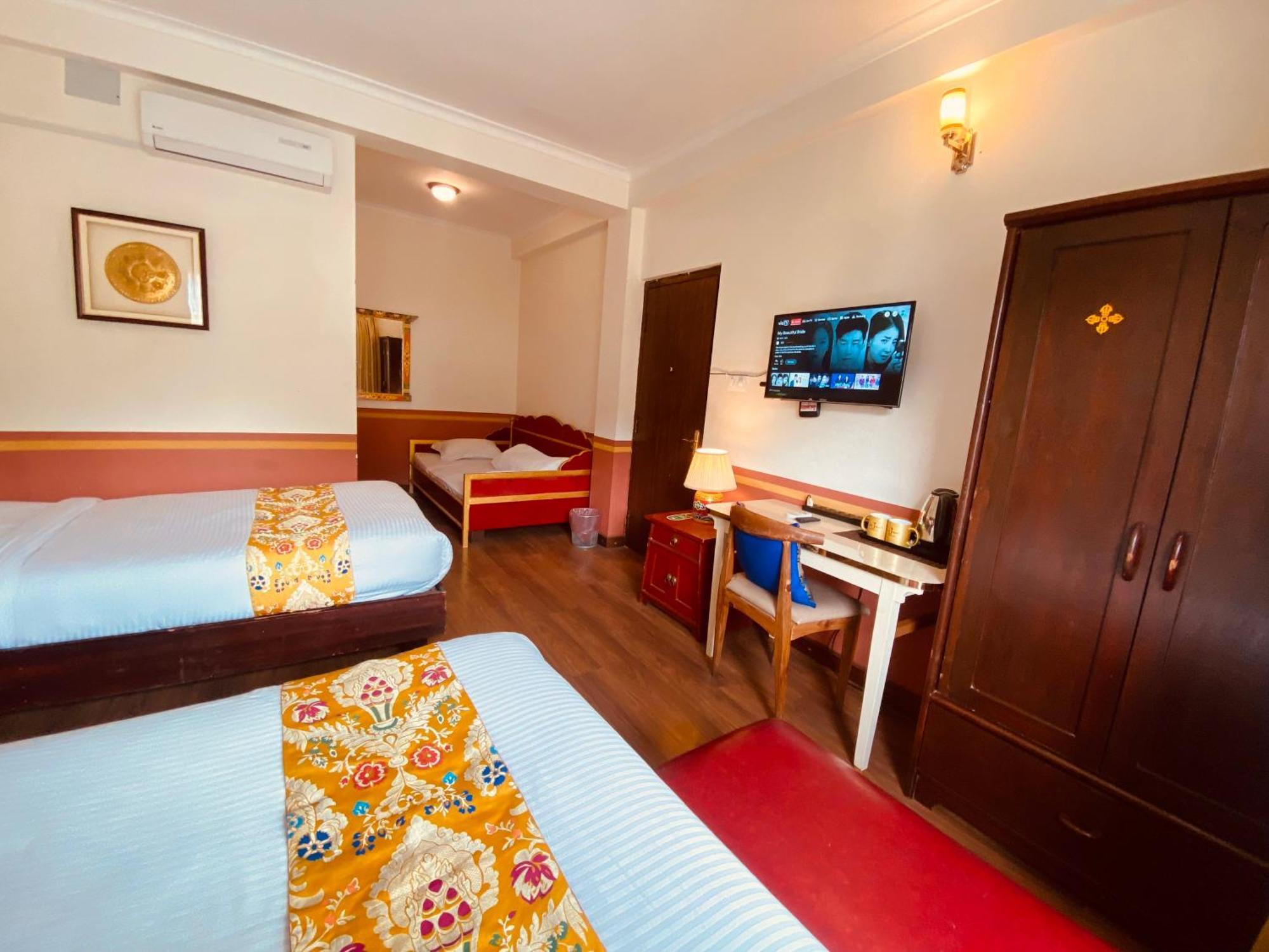 Three Jewels Boutique Hotel Pokhara Kültér fotó