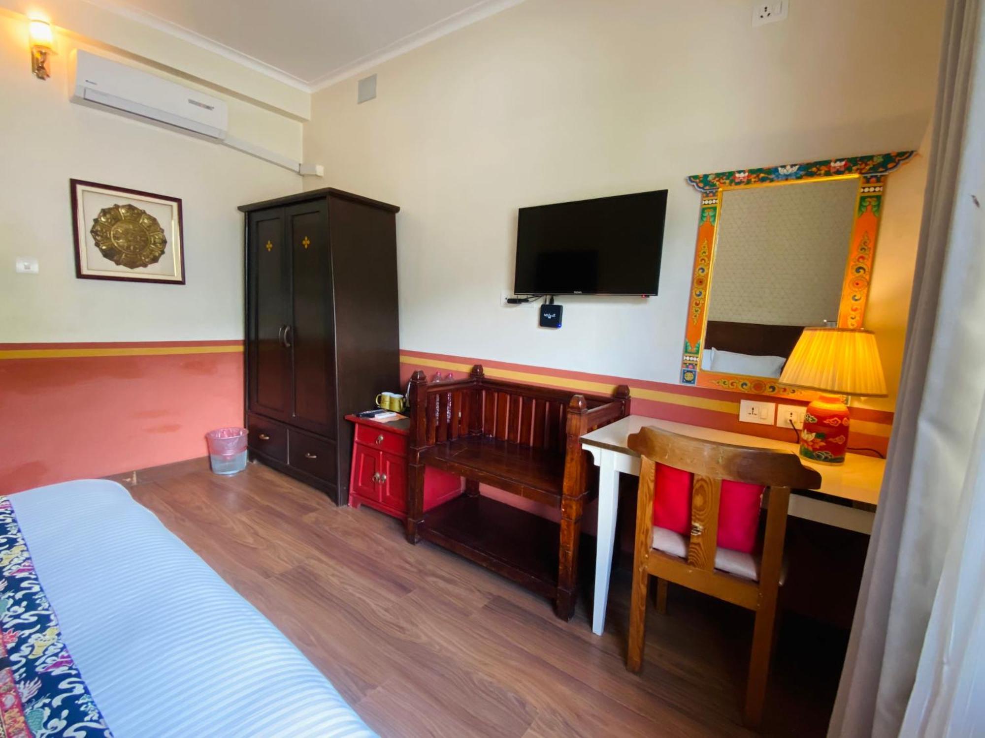 Three Jewels Boutique Hotel Pokhara Kültér fotó