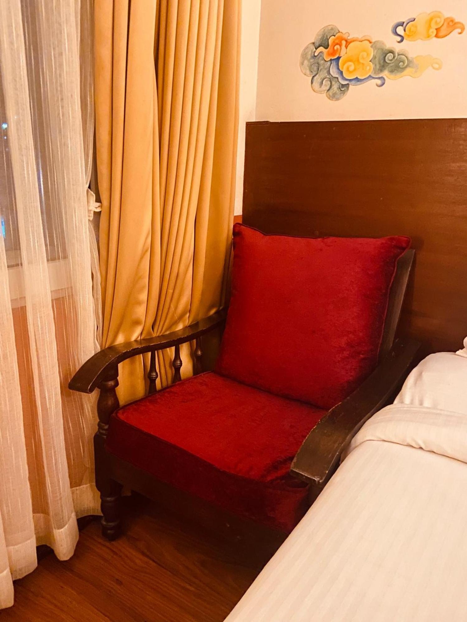Three Jewels Boutique Hotel Pokhara Kültér fotó