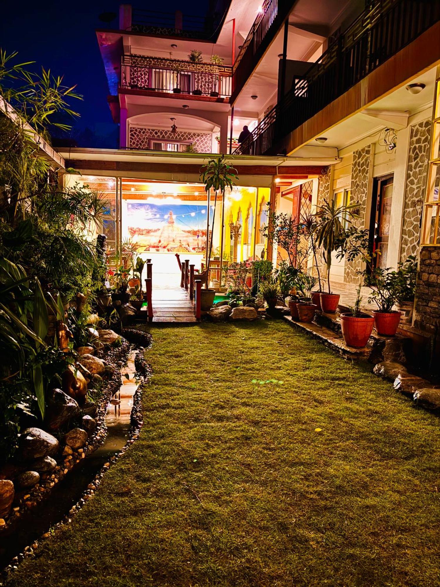 Three Jewels Boutique Hotel Pokhara Kültér fotó