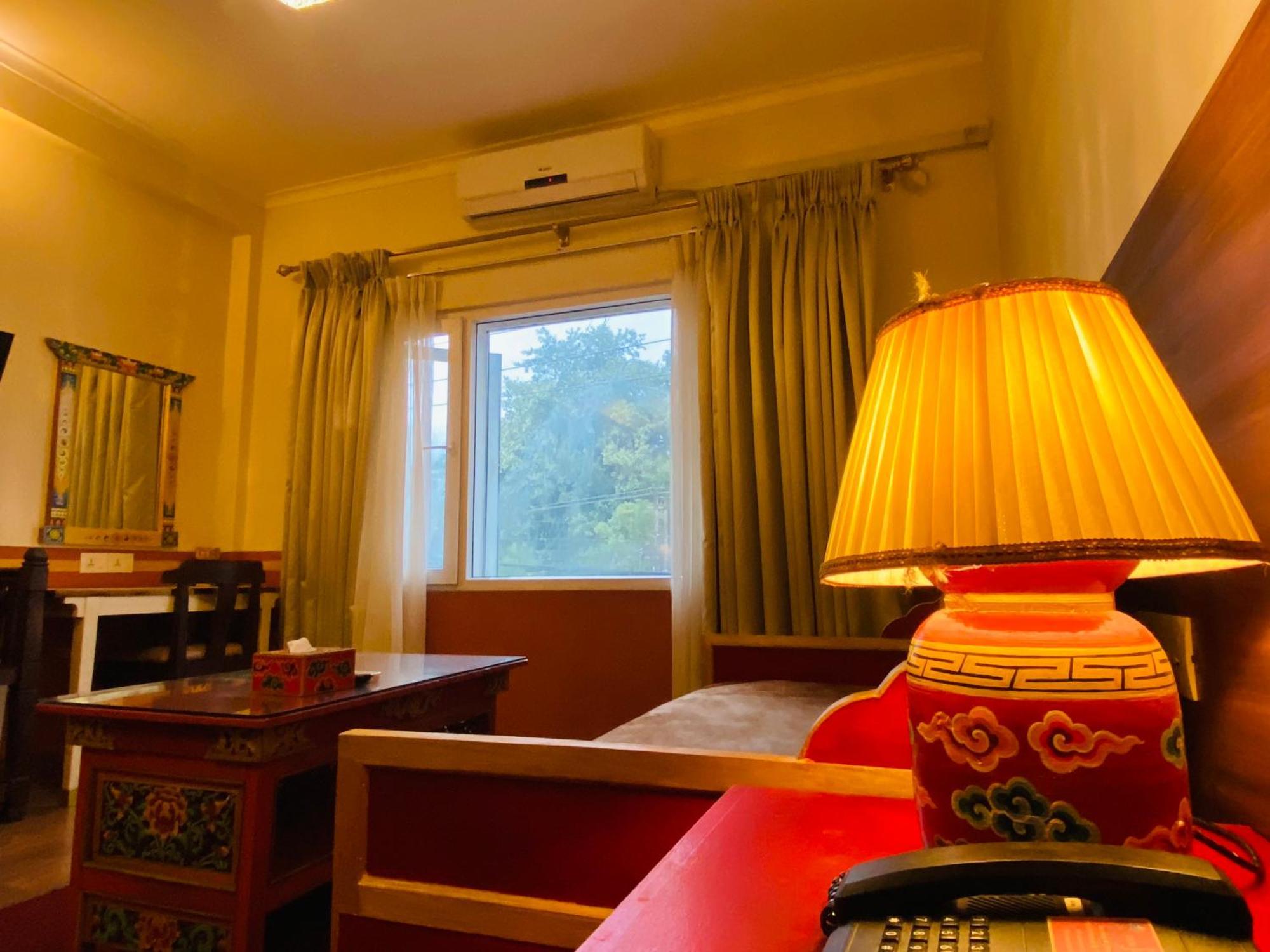 Three Jewels Boutique Hotel Pokhara Kültér fotó
